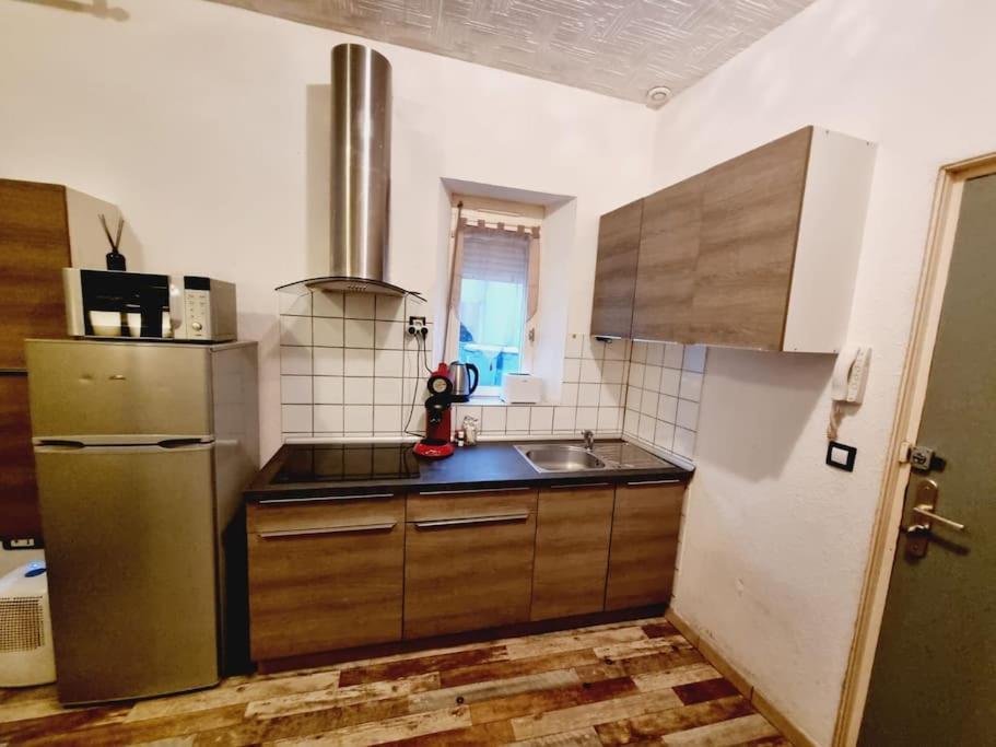 Rue Croutelle Rez De Chaussee Proche Du Centre 兰斯 外观 照片