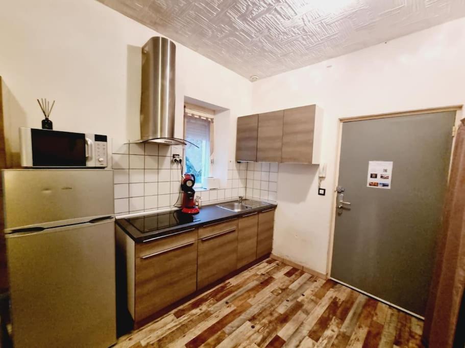 Rue Croutelle Rez De Chaussee Proche Du Centre 兰斯 外观 照片