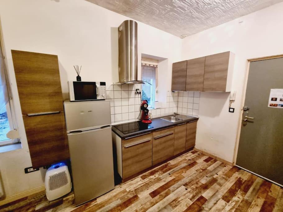 Rue Croutelle Rez De Chaussee Proche Du Centre 兰斯 外观 照片